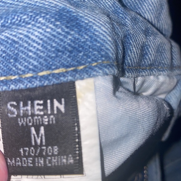 Ripped jean shorts - Picture 4 of 4